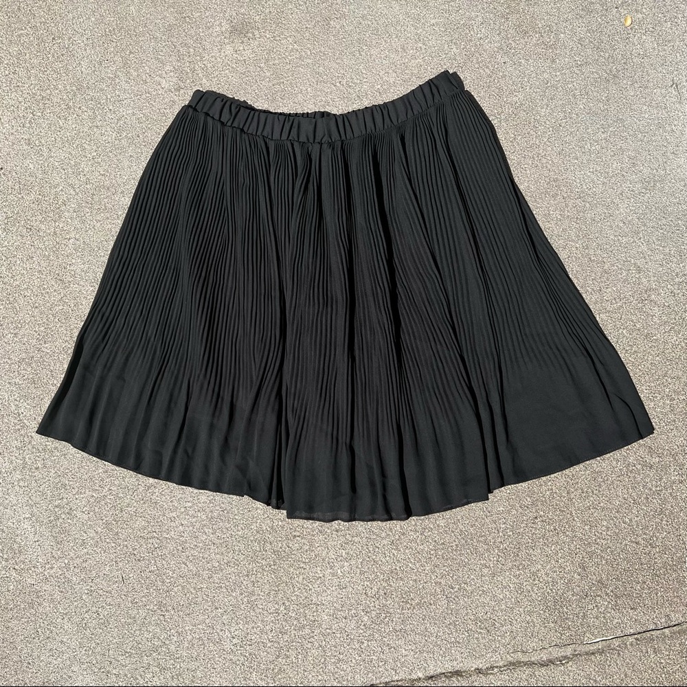 BB Dakota black skirt